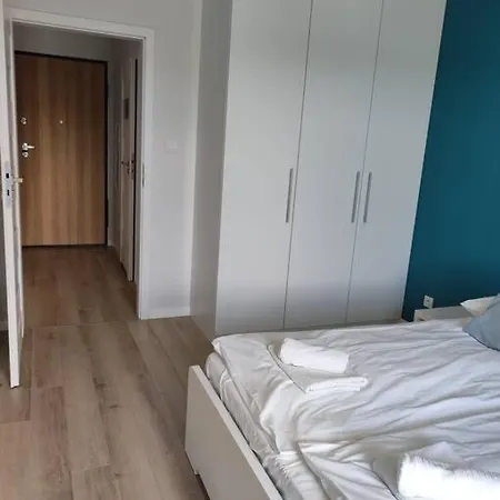 Branickiego 21 Close Medicover And Paley Otel *