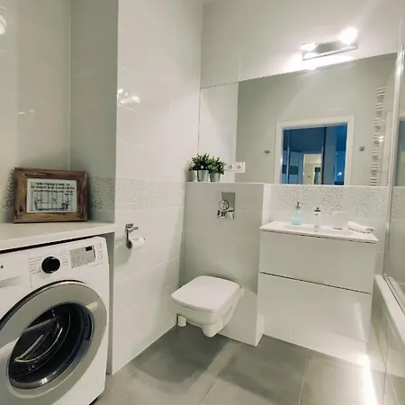 Branickiego 21 Close Medicover And Paley