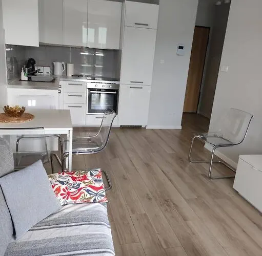 Branickiego 21 Close Medicover And Paley Hotel *