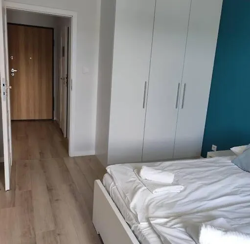 Branickiego 21 Close Medicover And Paley Hotel *