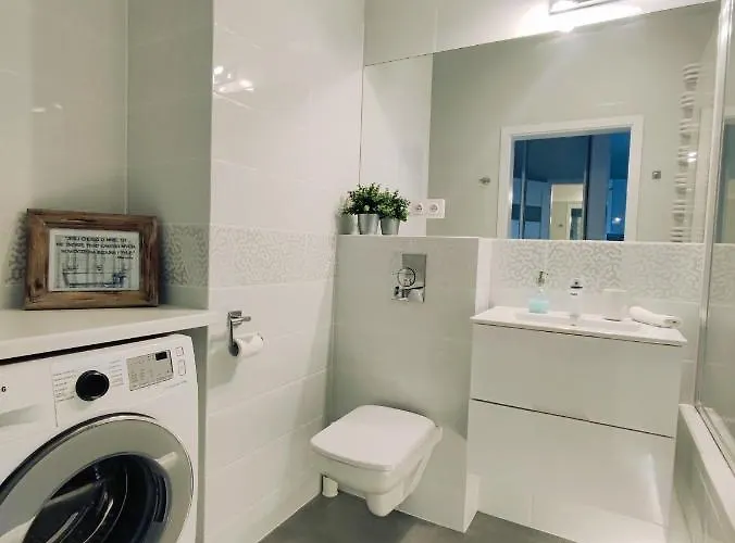 Branickiego 21 Close Medicover And Paley